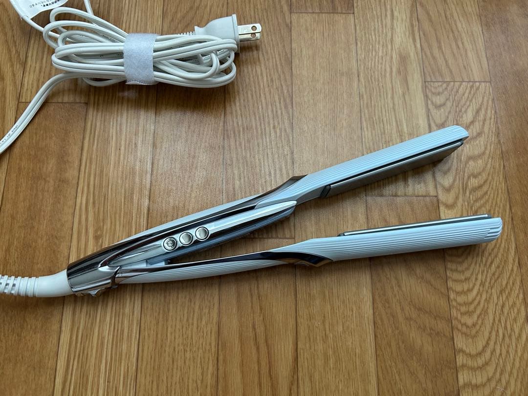 【美品】ReFa ストレートアイロン ホワイト　RE-ET