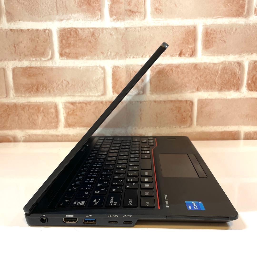 ★美品★ 2021年製 軽量 第11世代 SSD256GB 富士通 TT0