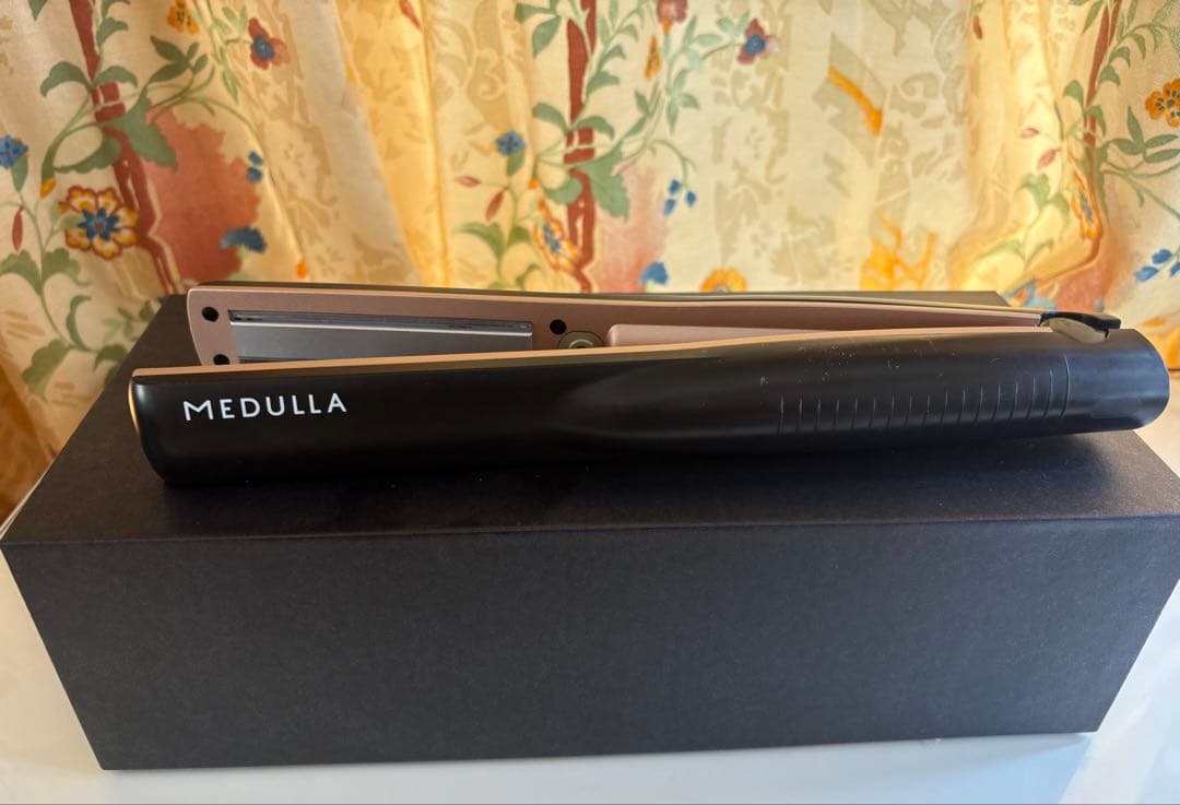 MEDULLA ソニックシャイニンプロ　超音波ヘアアイロン