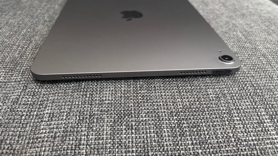 iPad Air第5世代　64GB Wi-Fiモデル　中古