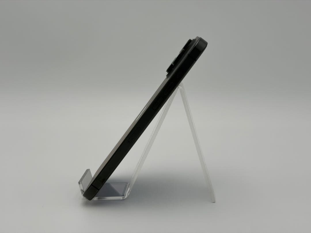 Apple iPhone 15 Pro Max 256GB ブラックチタニウム