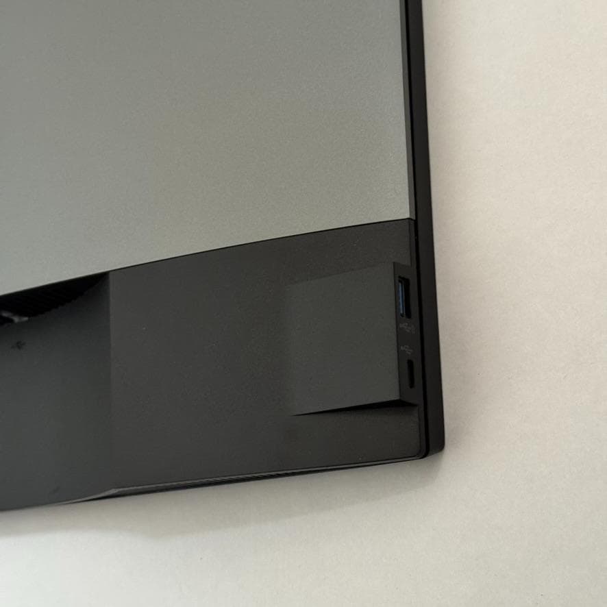 DELL 27型4Kモニター U2720QM フル付属品