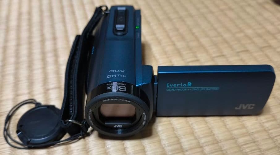 JVC Everio R GZ-R480　美品　防水ビデオカメラ　本体とポーチ