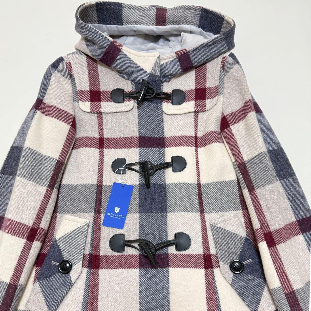 新品ブルーレーベル　ベージュクレストブリッジ柄ショートダッフルコート　36
