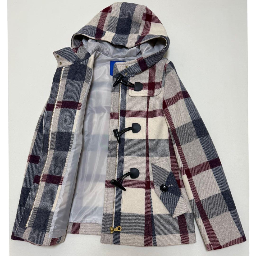 新品ブルーレーベル　ベージュクレストブリッジ柄ショートダッフルコート　36