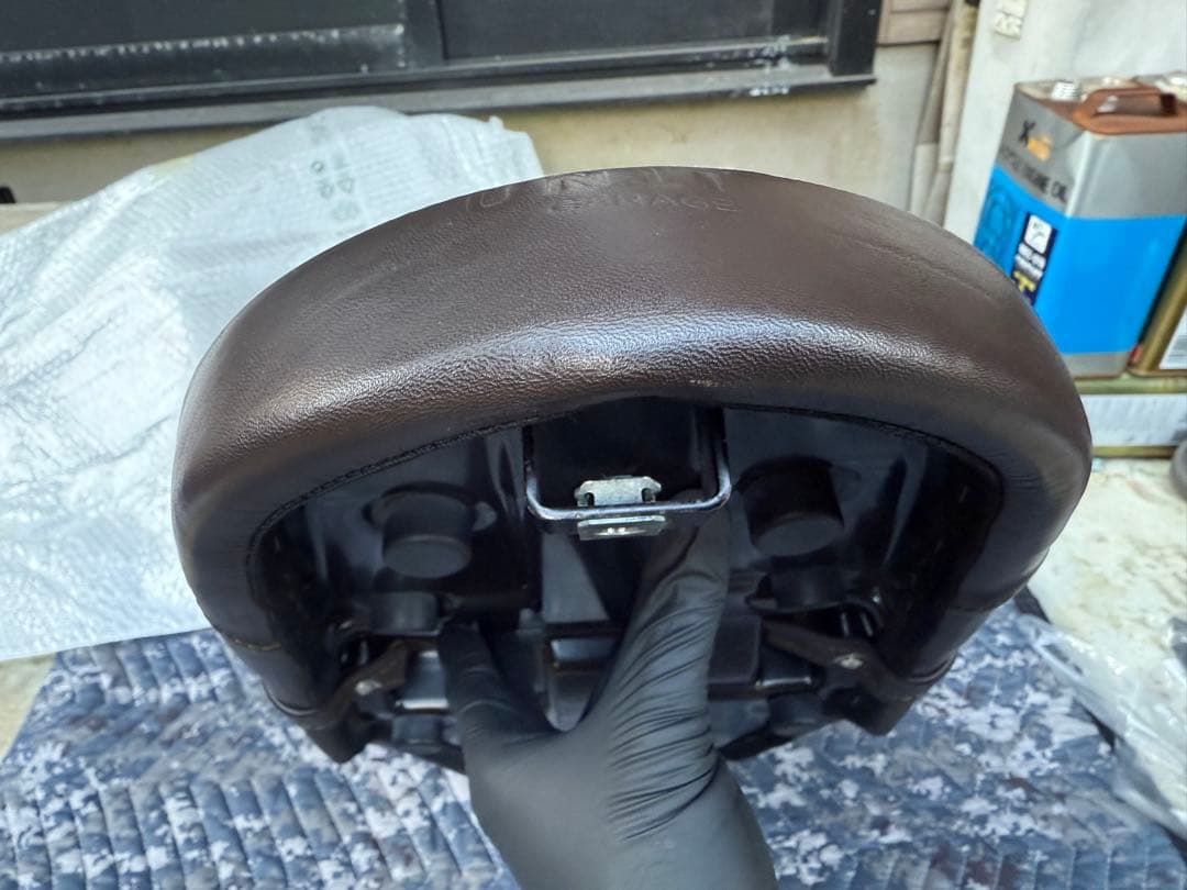 UNIT GARAGE製シート　 R nineTシリーズ用