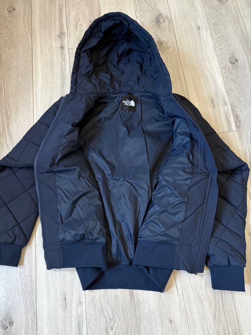 THE NORTH FACE ネイビー フード付き　ヤッキンジャケット