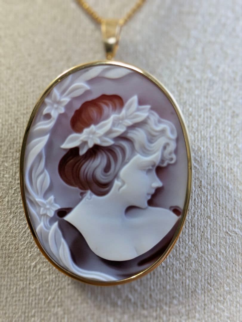 メノウインタリオ 18金カメオブローチ兼ペンダントトップ