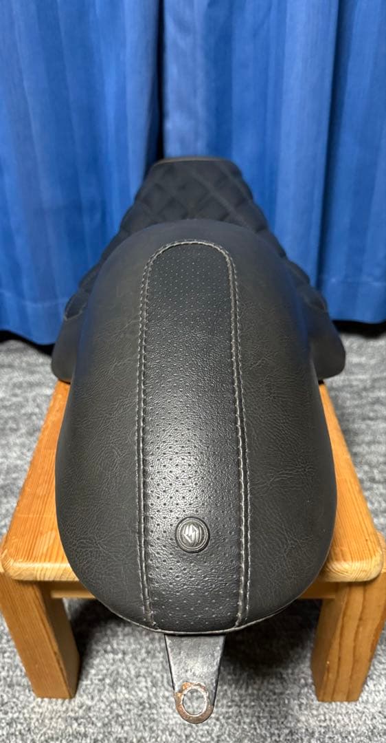 スポーツスター RSD ローランドサンズデザイン CAFE ソロシート