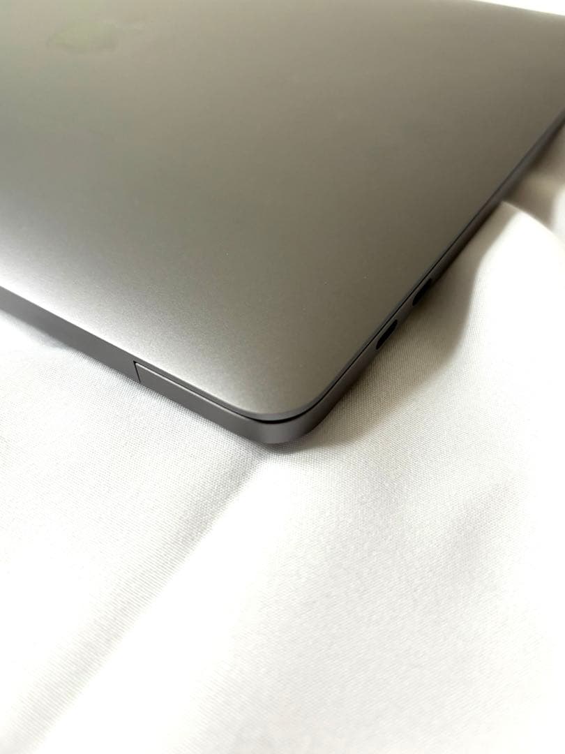 【美品】MacBook Pro(2020) 16GB / i7 /1TB