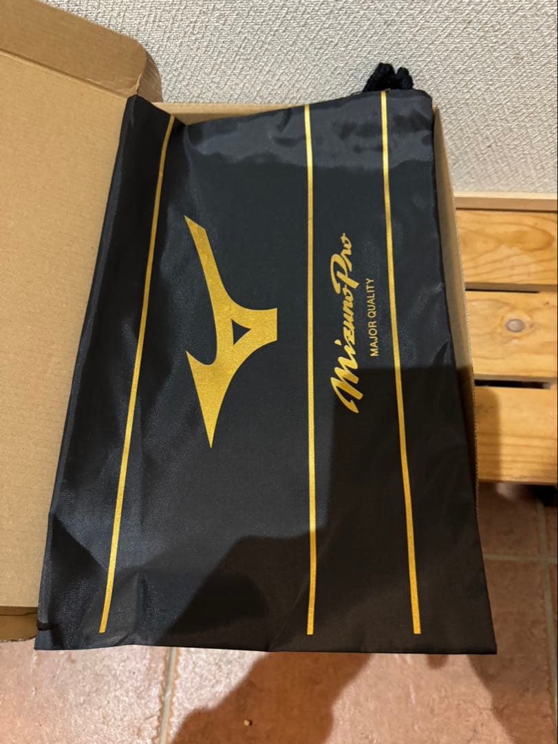 ⭐︎新品未使用品⭐︎完売品ミズノプロ　クッションレボプロ　トレーナー