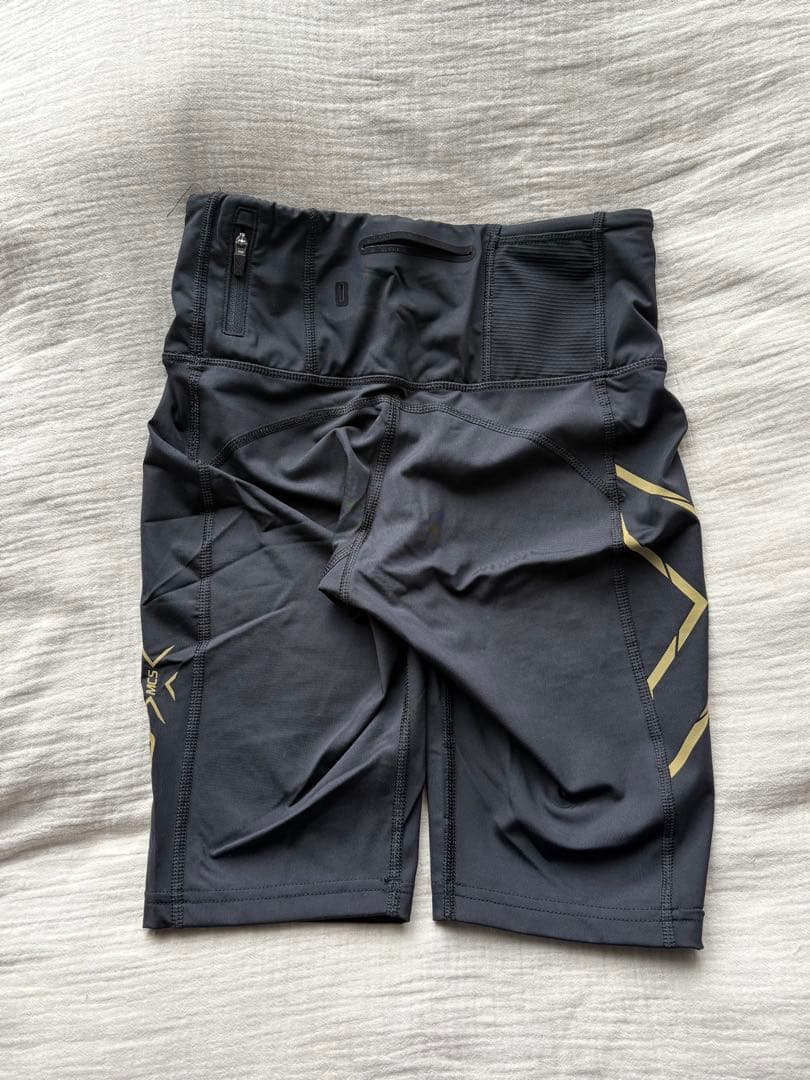 2XU MCS ライトスピード ミッドライズ コンプレッションショート