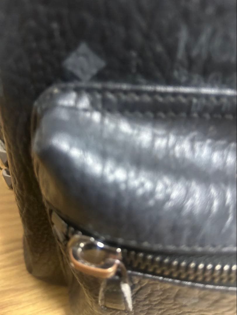 MCM リュック 黒 Mサイズ
