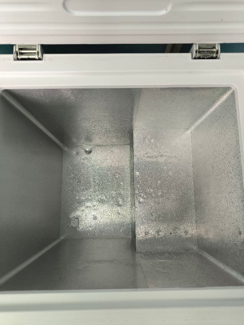 2023年製　山善　セカンド冷凍庫 上開き 66L ロータイプ YF-C70