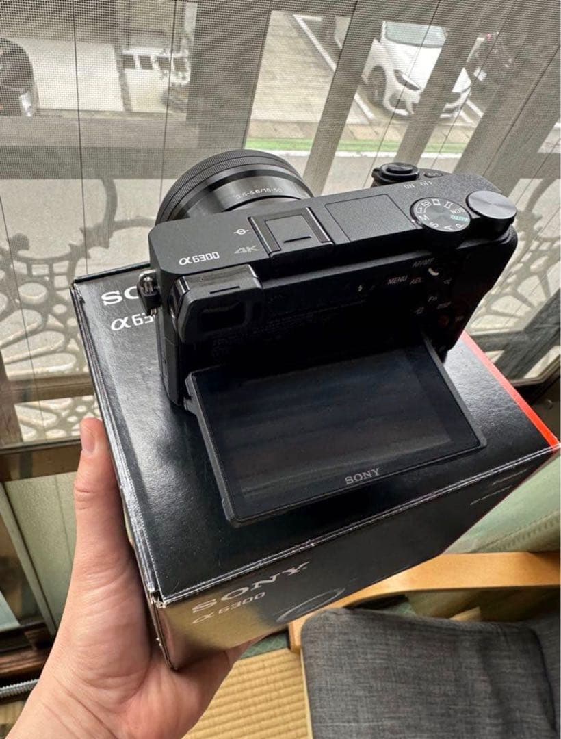 ソニー α SONY ILCE−6300 パワーズームレンズキット本体と付属品