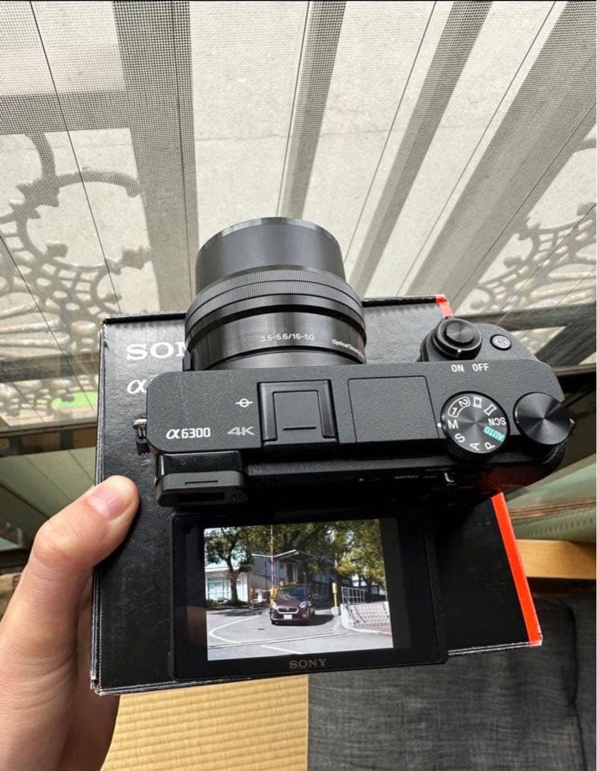 ソニー α SONY ILCE−6300 パワーズームレンズキット本体と付属品