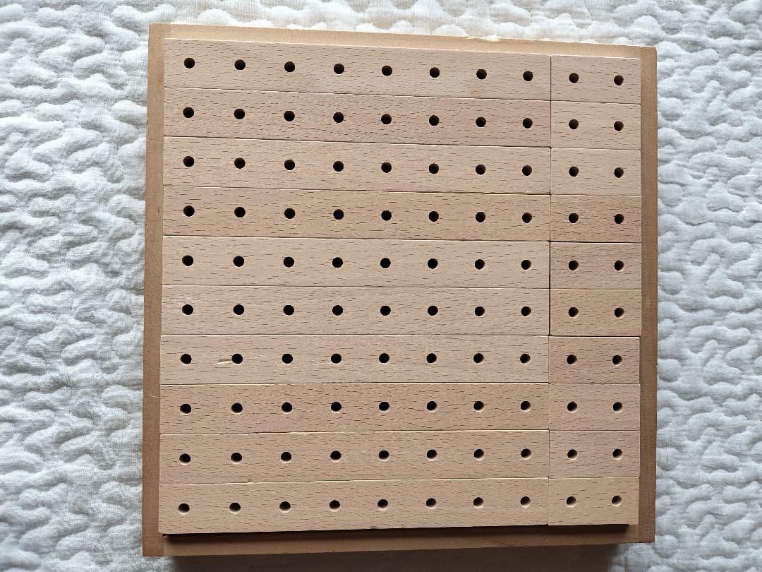 傷あり　童具館　かずの木　白木