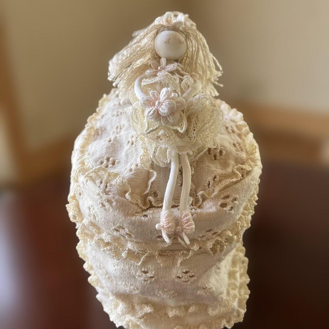 サエラヒスクローネ化粧ポーチ