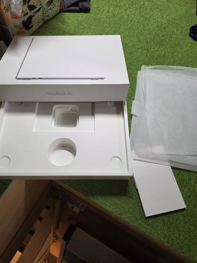 M2チップ搭載13インチMacBook Air - スペースグレイ