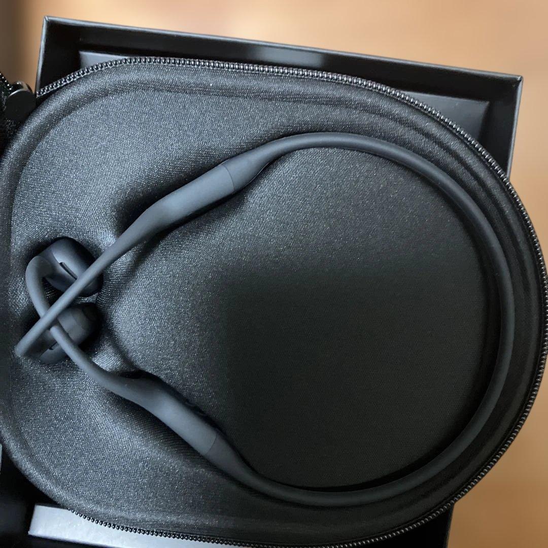 SHOKZ OPENRUN PRO 骨伝導イヤホン　大迫傑