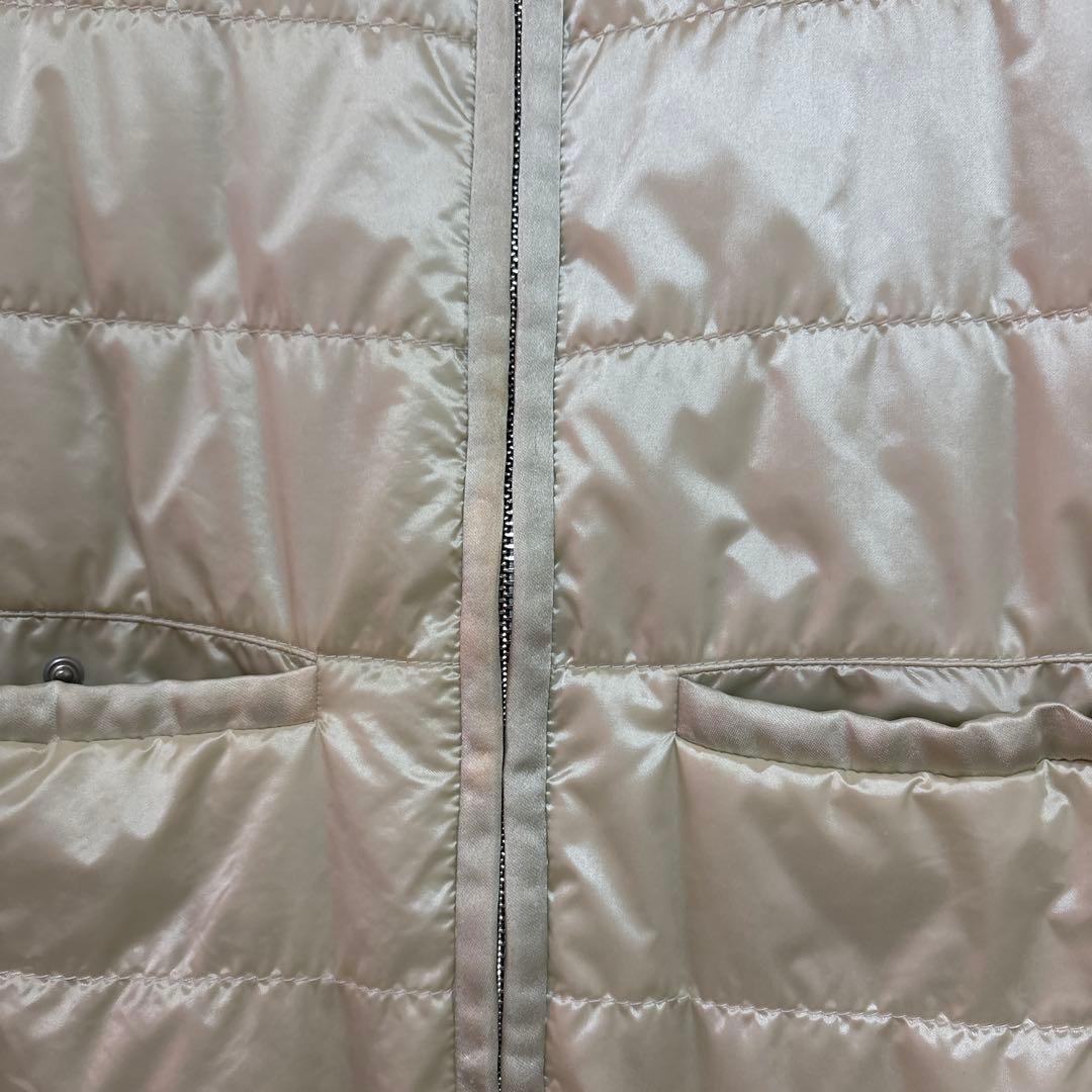 PRADA ノーカラーダウンジャケット　アイボリー