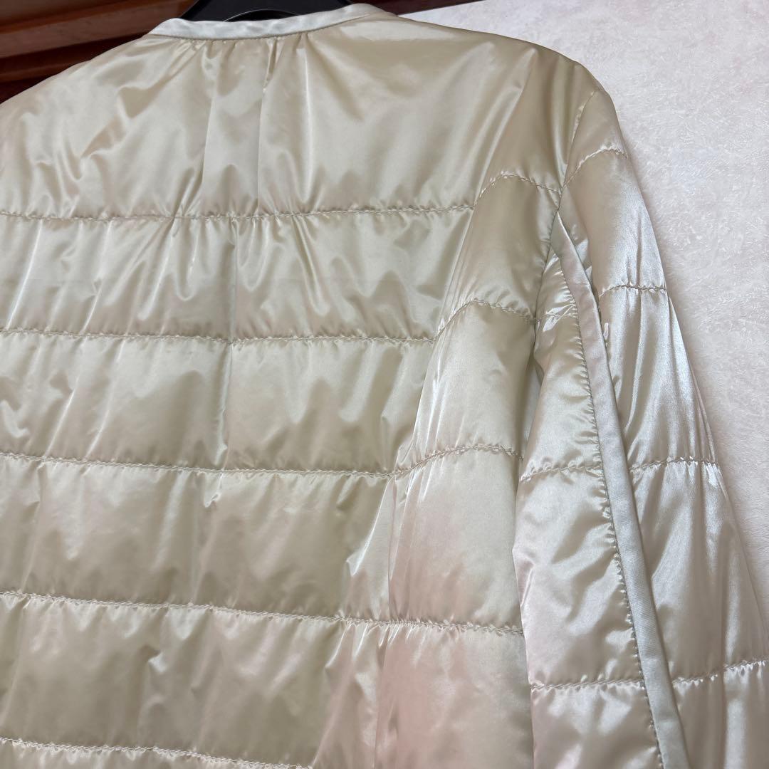 PRADA ノーカラーダウンジャケット　アイボリー