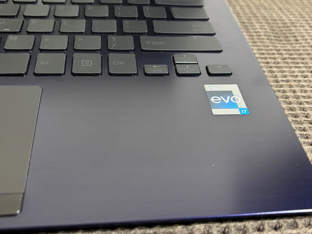 VAIO 勝色　SX14 13th i7 1360 16GB 中古　ノートPC