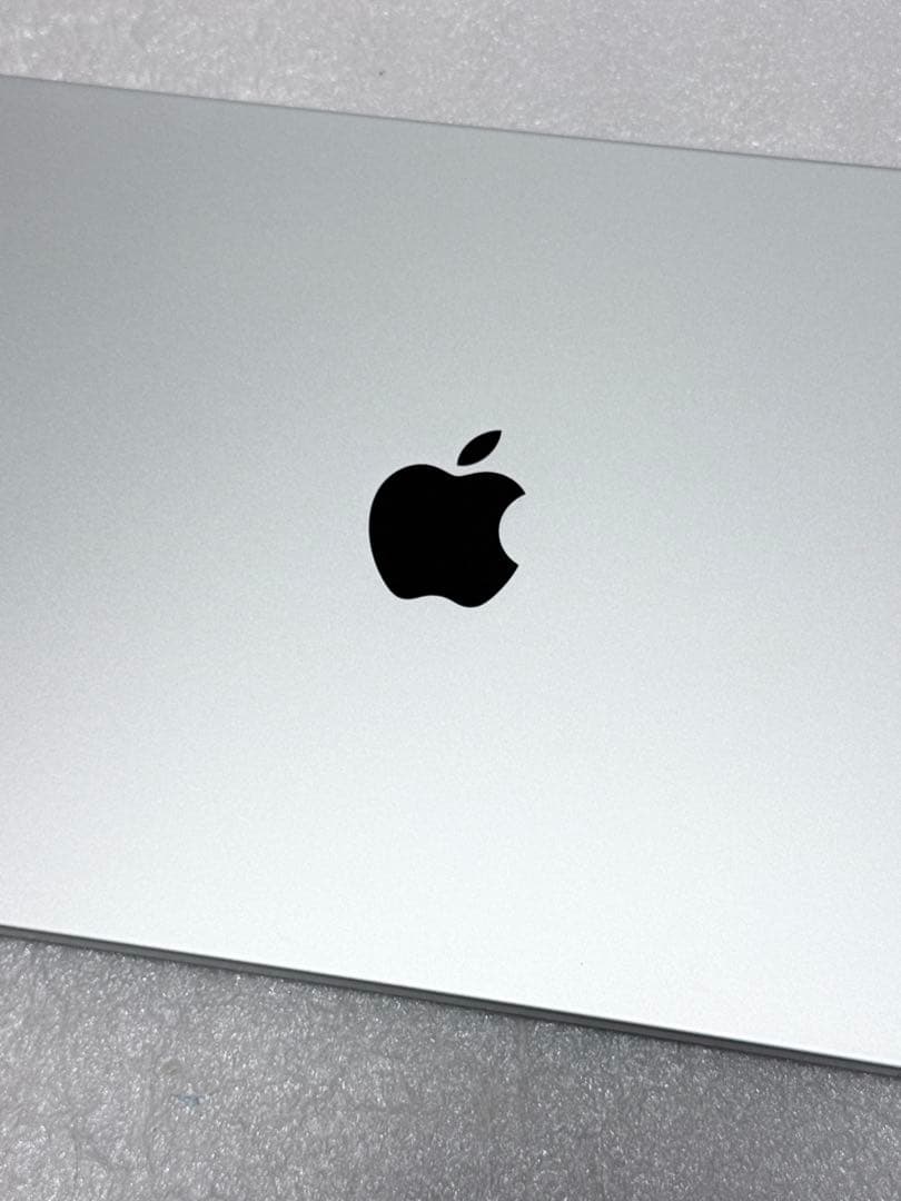 良品　MacBook Pro 14インチ M1Pro 16GB 512GB