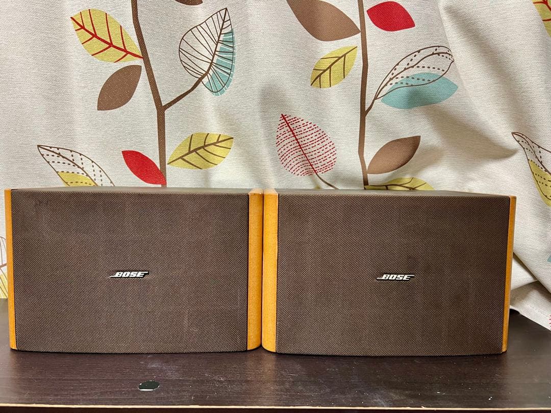 美品　BOSE ボーズ120　121 スピーカーペア　セット　連番　おまけ付き