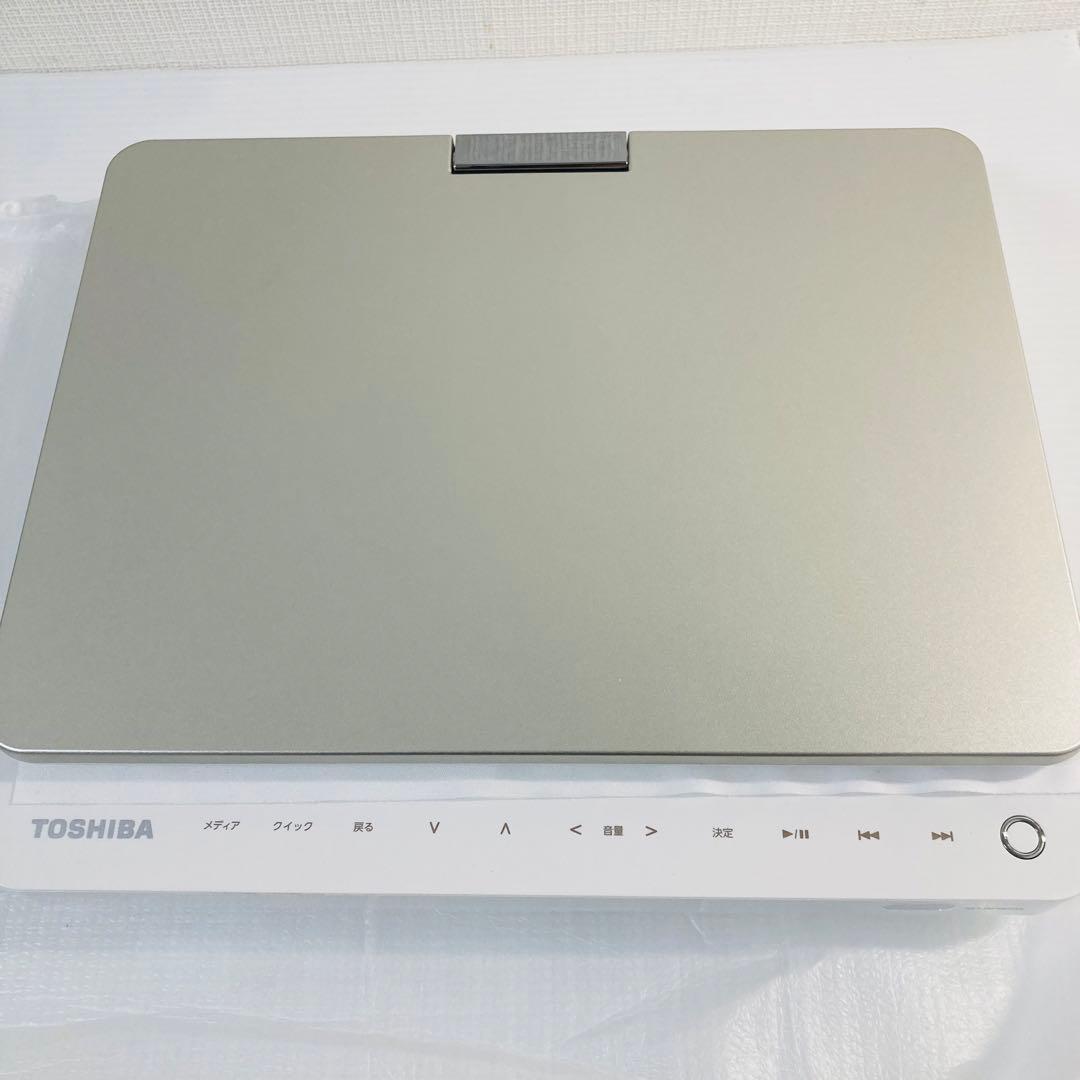 美品　TOSHIBA ポータブルブルーレイディスクプレイヤー
