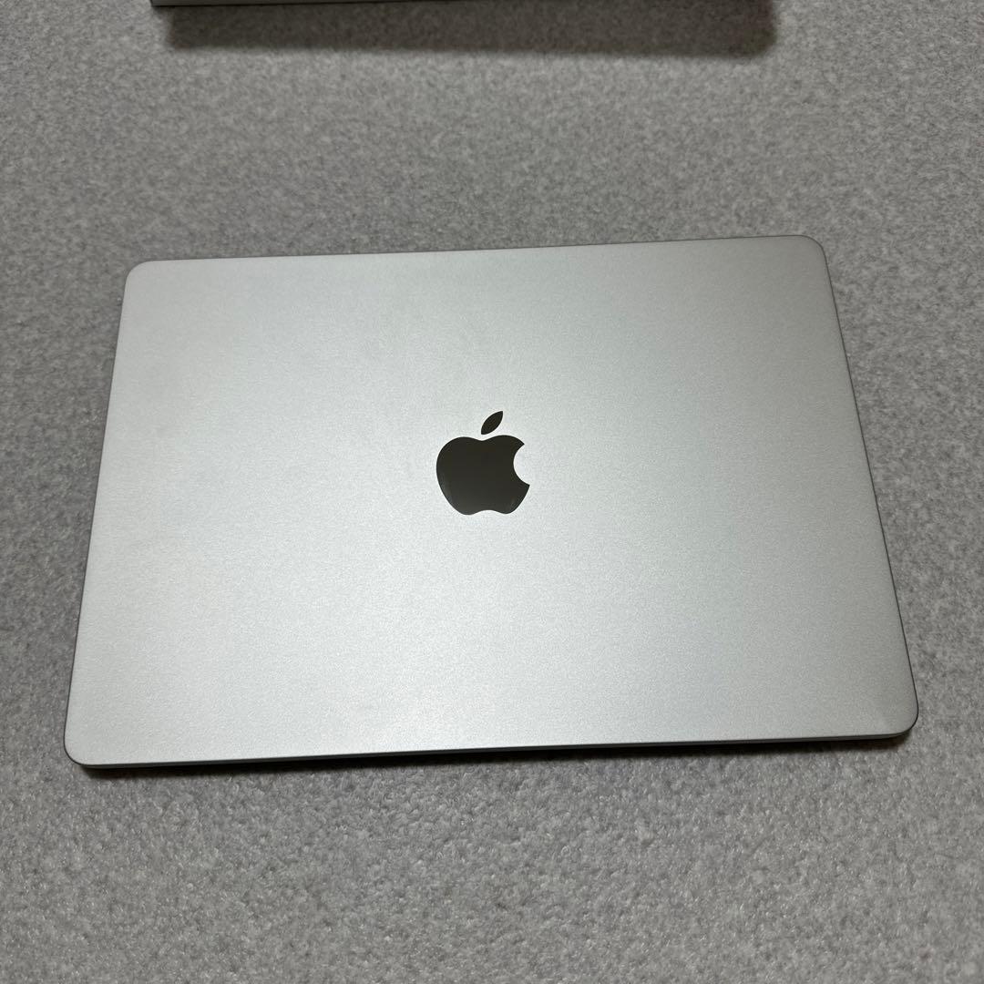 MacBook本体 MacBook Air 13 M3 2024