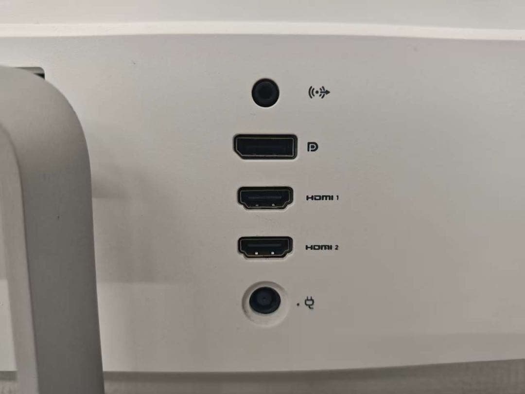 HP Pavilion 27q 27インチ型　液晶モニター　HDMI