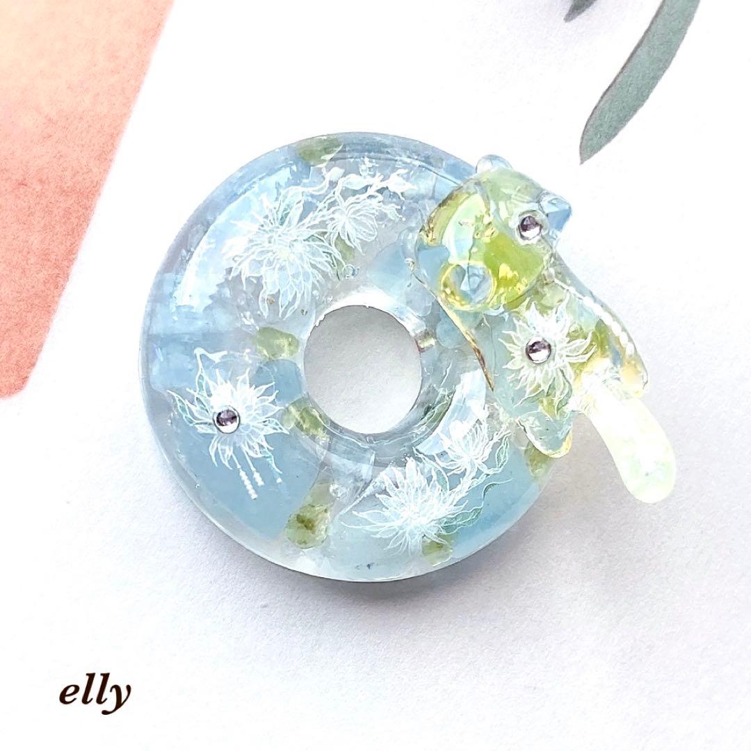 【ゼロ様】1431.手染めビーズ　マーメイド　じゃれ猫　レジン　キーホルダー