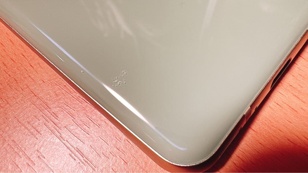 SoftBank Aquos R2 compact SIMフリー化済　64GB