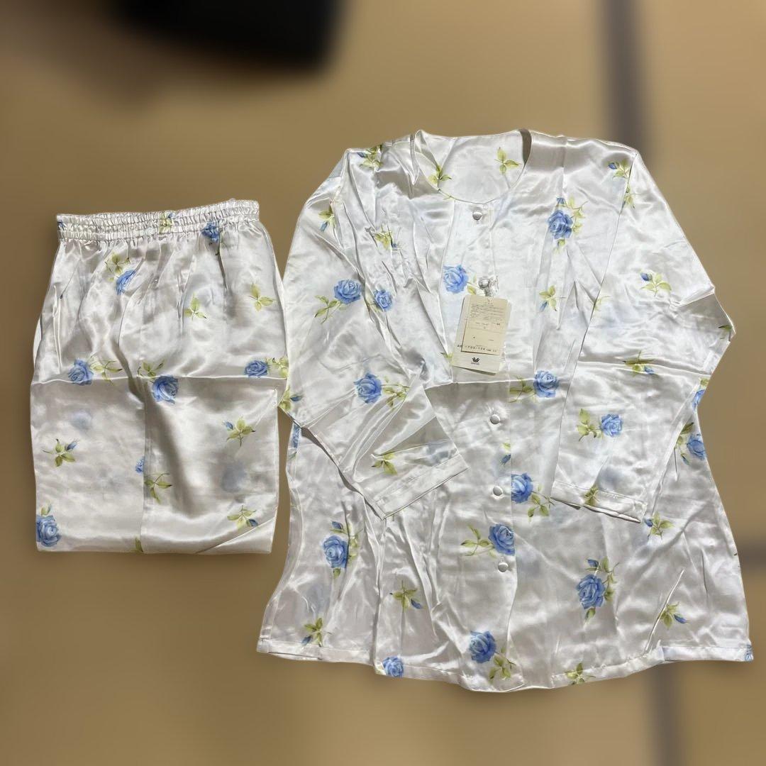 メ*ロ様 ワコール　絹　シルク　花柄　バラ　パジャマ