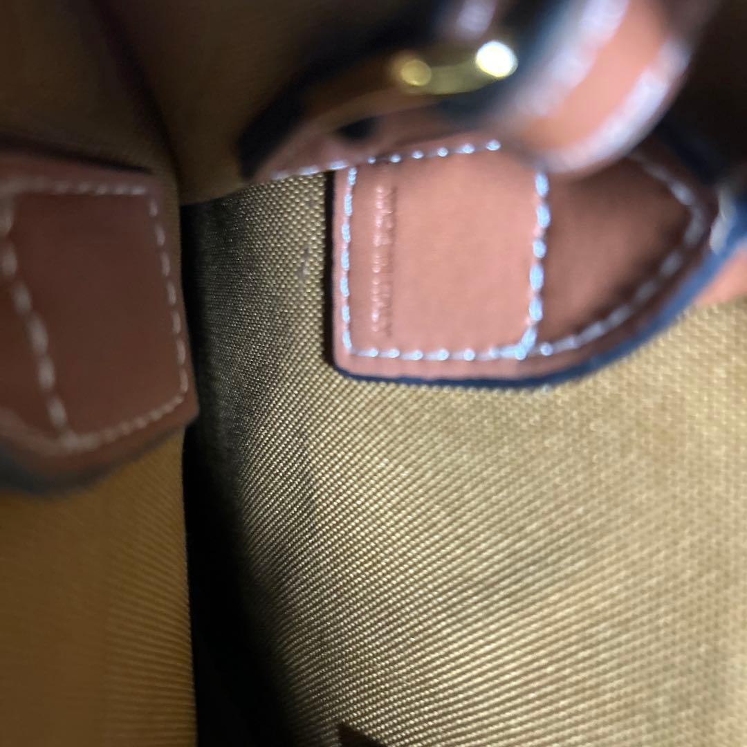 CELINE ロゴ入りダークブラウンバッグ