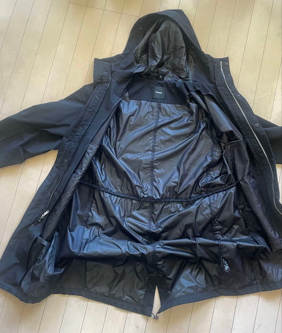 お買い得‼️Theory ナイロンマウンテンパーカーコート
