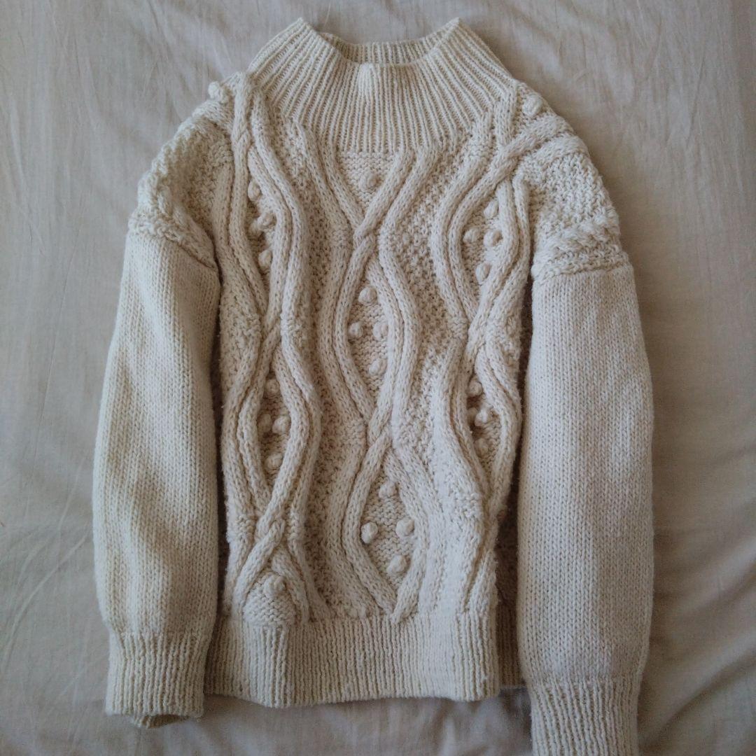 かぐれ 柄編みタートルネックプルオーバー アイボリー ケーブルニット セーター