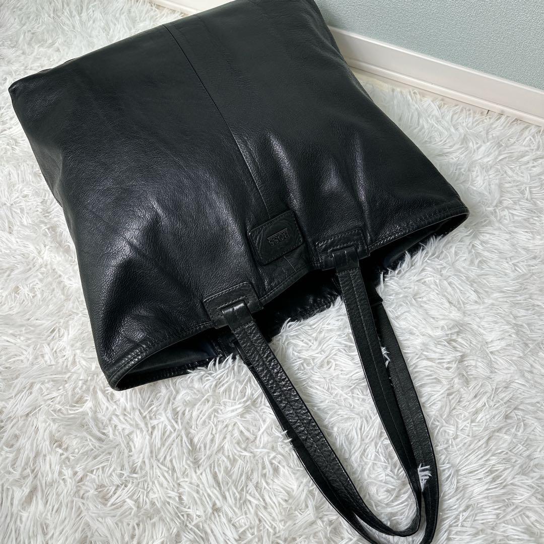 HUGO BOSS トートバッグ レザー 大容量 ビジネスバッグ 肩掛け ロゴ