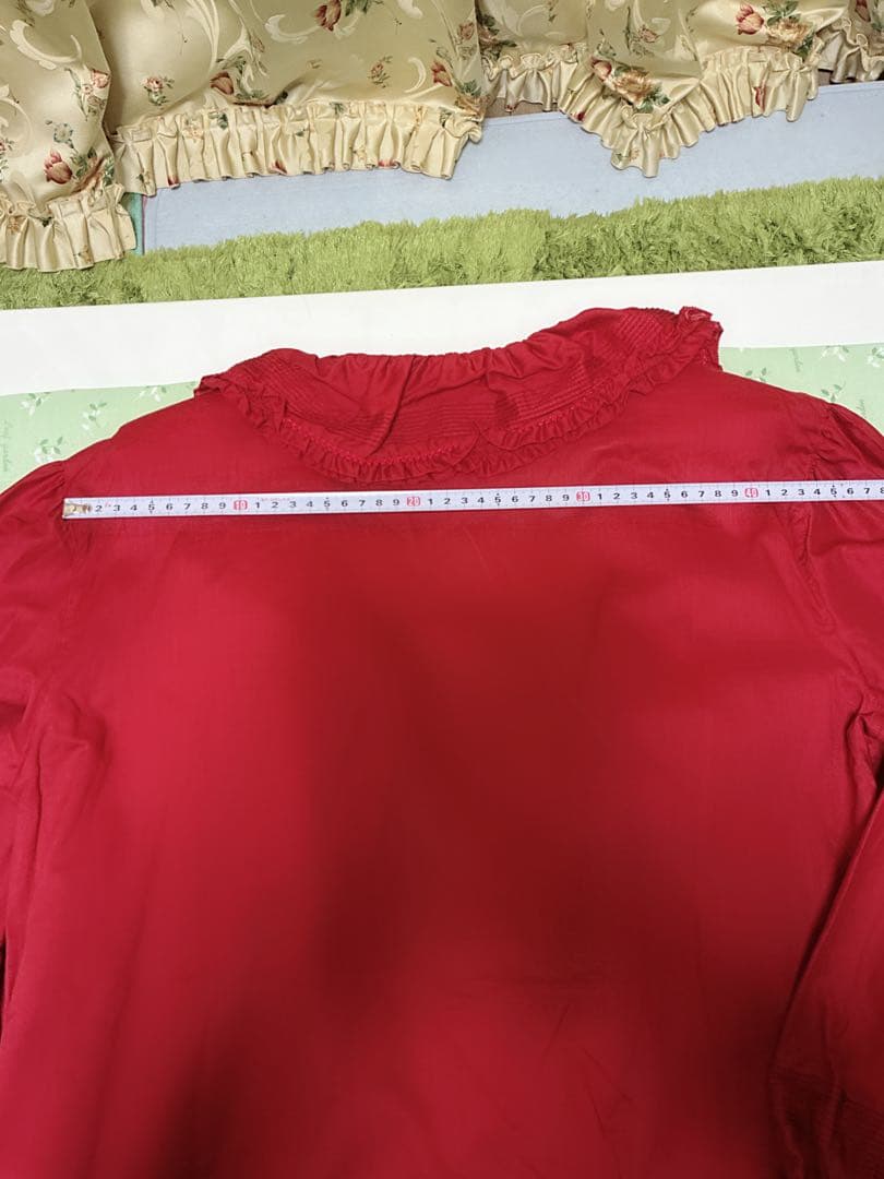 カネコイサオ　オーバーブラウス　レッド