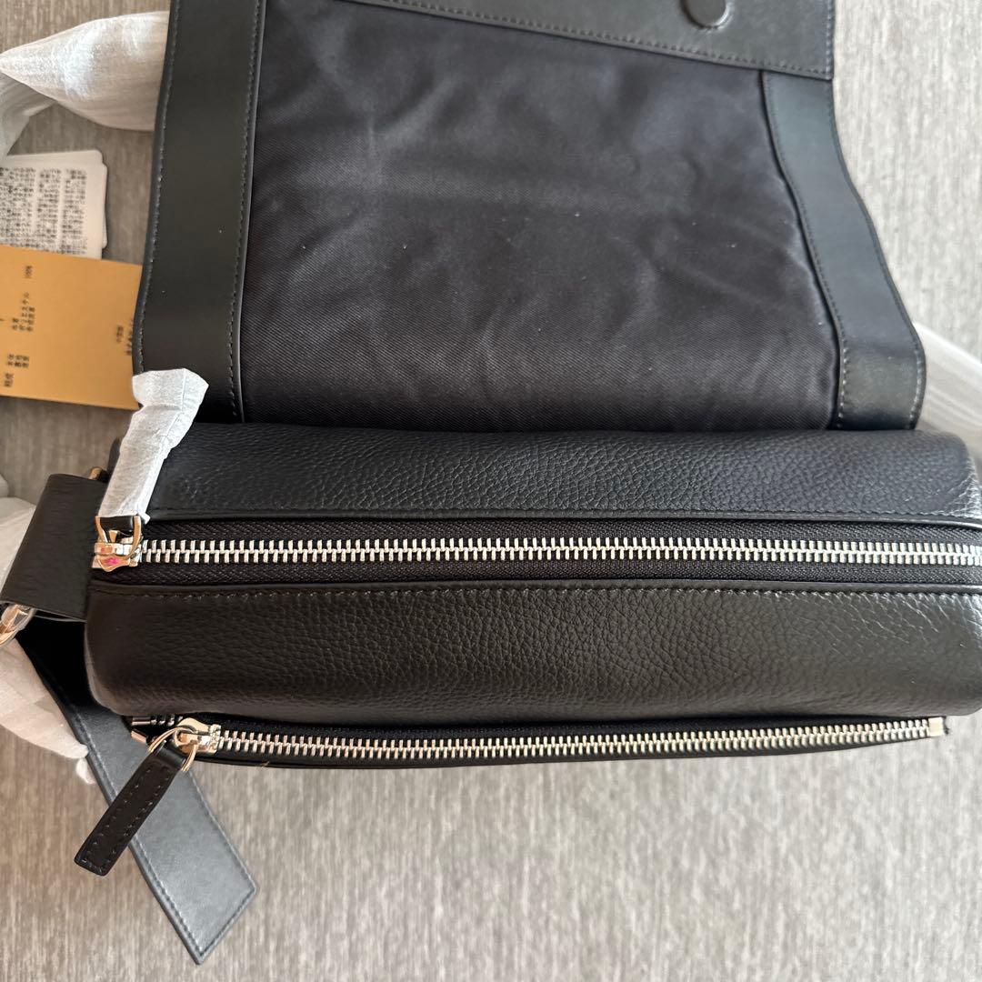 【新品未使用】ビアズリー レザーリングボディバッグ ブラック