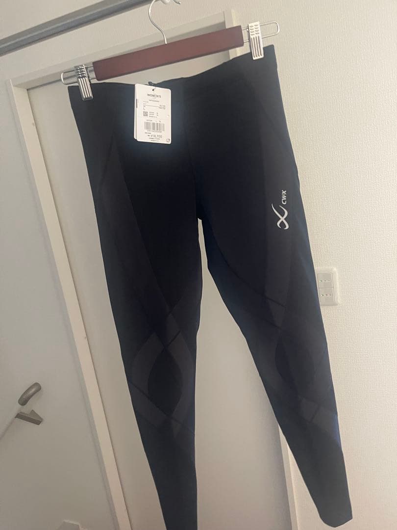 大人気ブランド！早い者勝ち！cw-x フィット感のあるブラック　レディースL