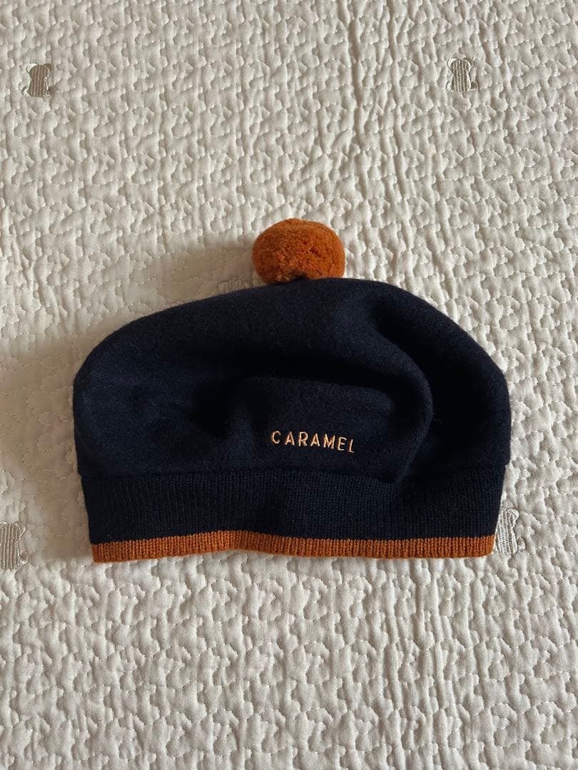 CARAMEL ネイビー ポンポン付きベレー帽