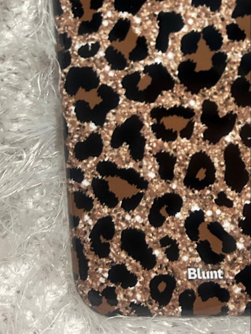 Blunt レオパード柄 iPhone14ケース マグセーフ対応
