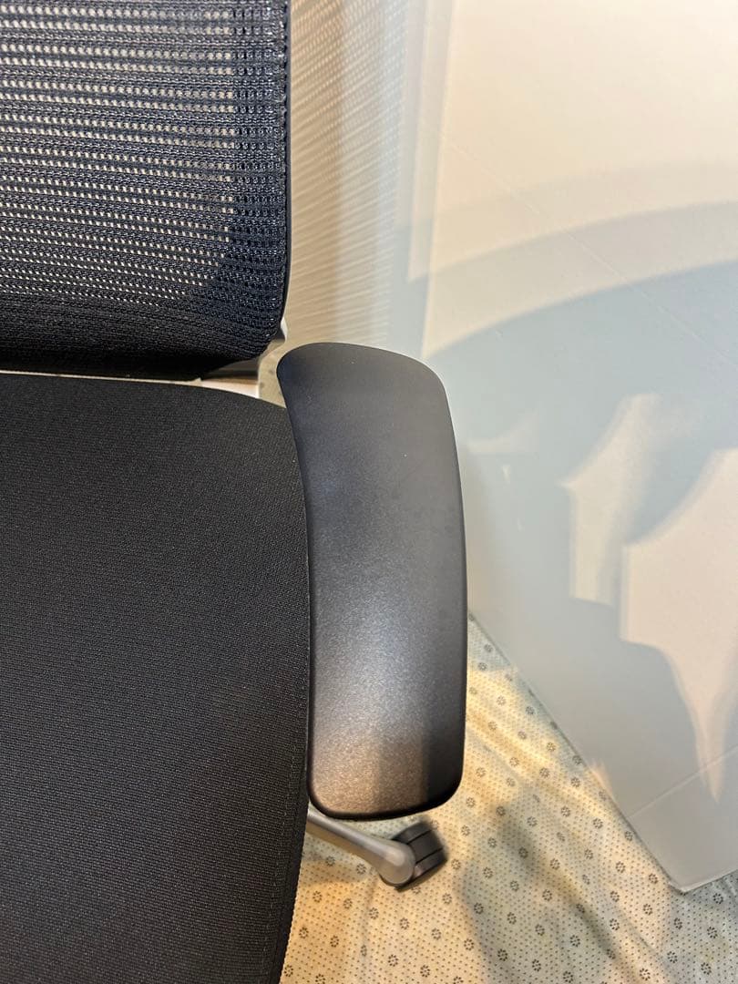 オカムラ　バロン　エクストラハイバック　ブラック　２０１６年製（１０／１６）