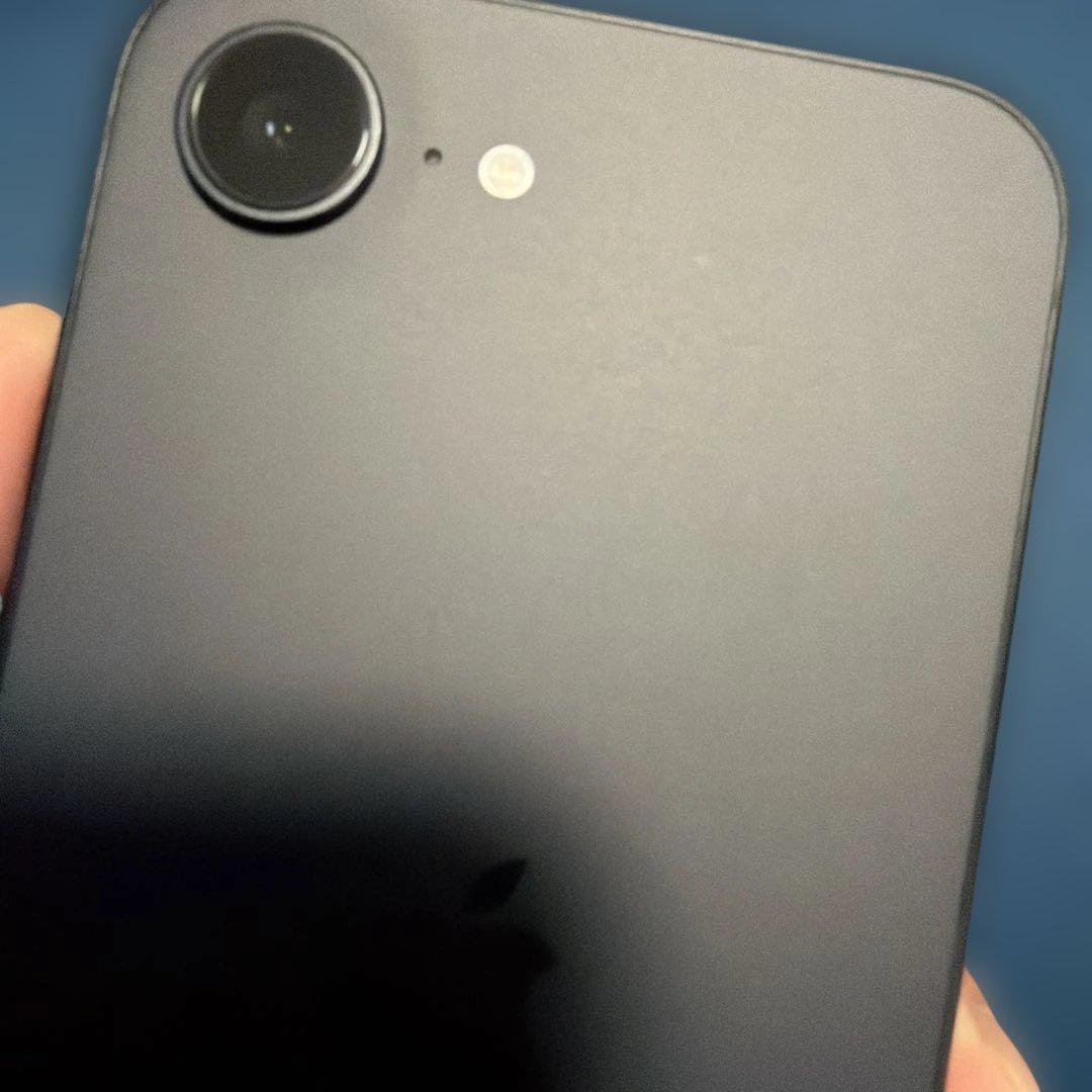 Apple iPhone16e ブラック 128GB