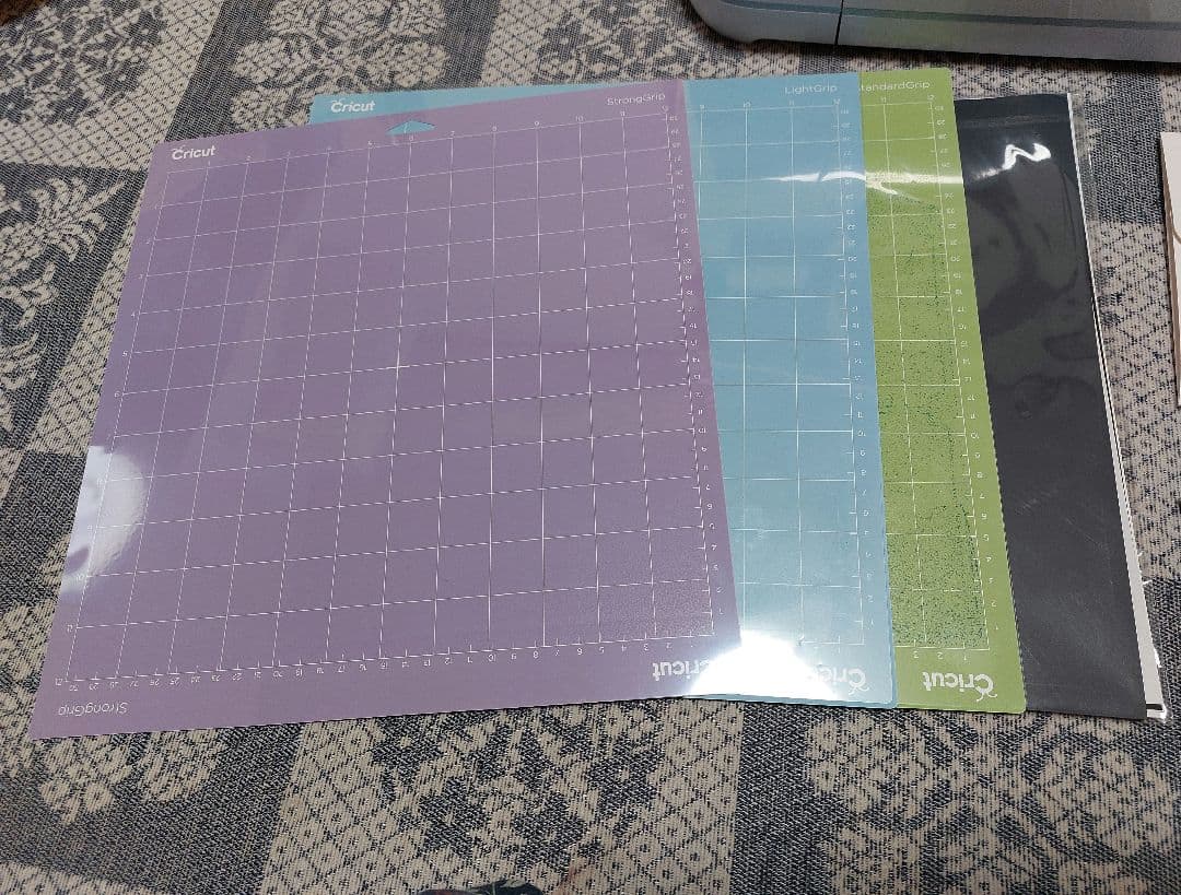 ライム Cricut Maker 3 カッティングマシン 本体　美品