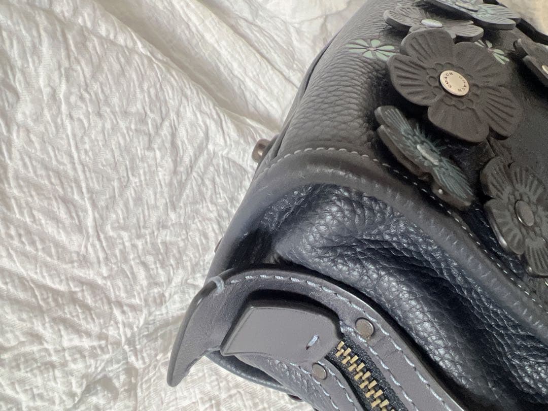 コーチ ティーローズ 2wayバッグ ローグ 有名人着用 完売品