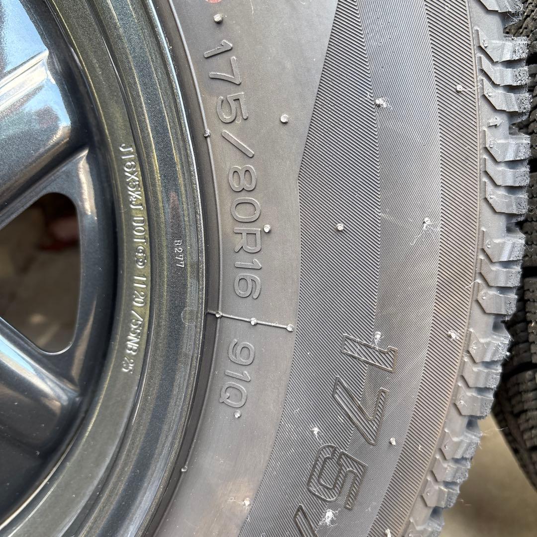 【年末値引き】ジムニー　スタッドレスタイヤ　純正スチールホイール４本セット