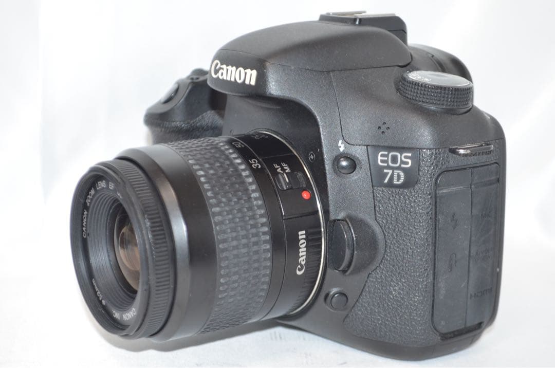 ❤️Canon EOS7D☆超高画質で動画撮れてレンズ付❤️